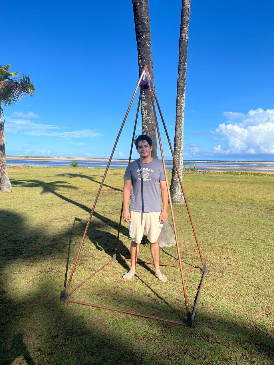 piramide para meditacao com torus em orgonite 3 metros com estrutura de tubos de cobre