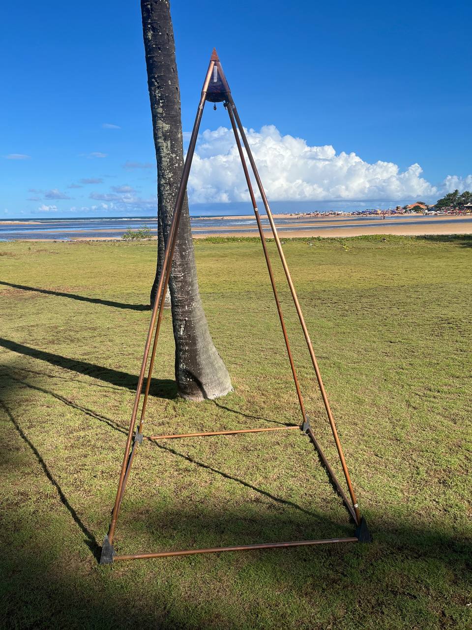 piramide para meditacao com torus em orgonite 3 metros com estrutura de tubos de cobre